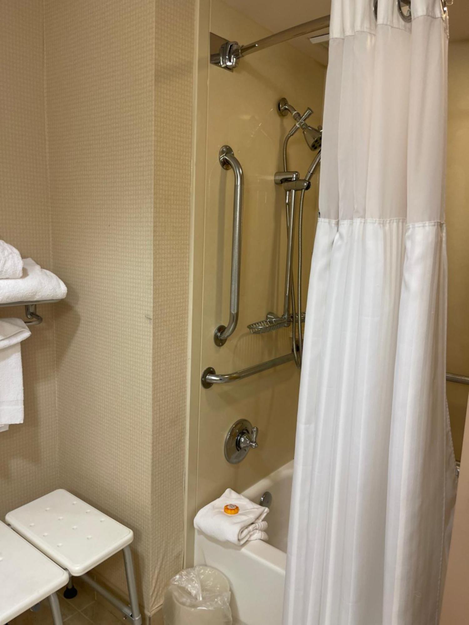 Quality Hotel Essington Zewnętrze zdjęcie